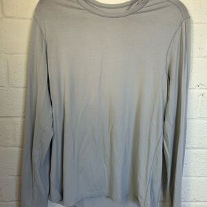 lululemon athletica Men's Soft Gray Long Sleeve Tee